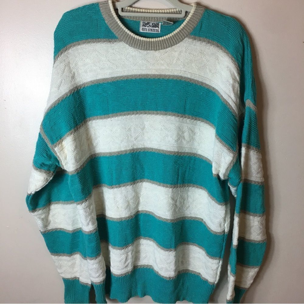 CITY STREETS VTG SWEATER  - Picture 3 of 7